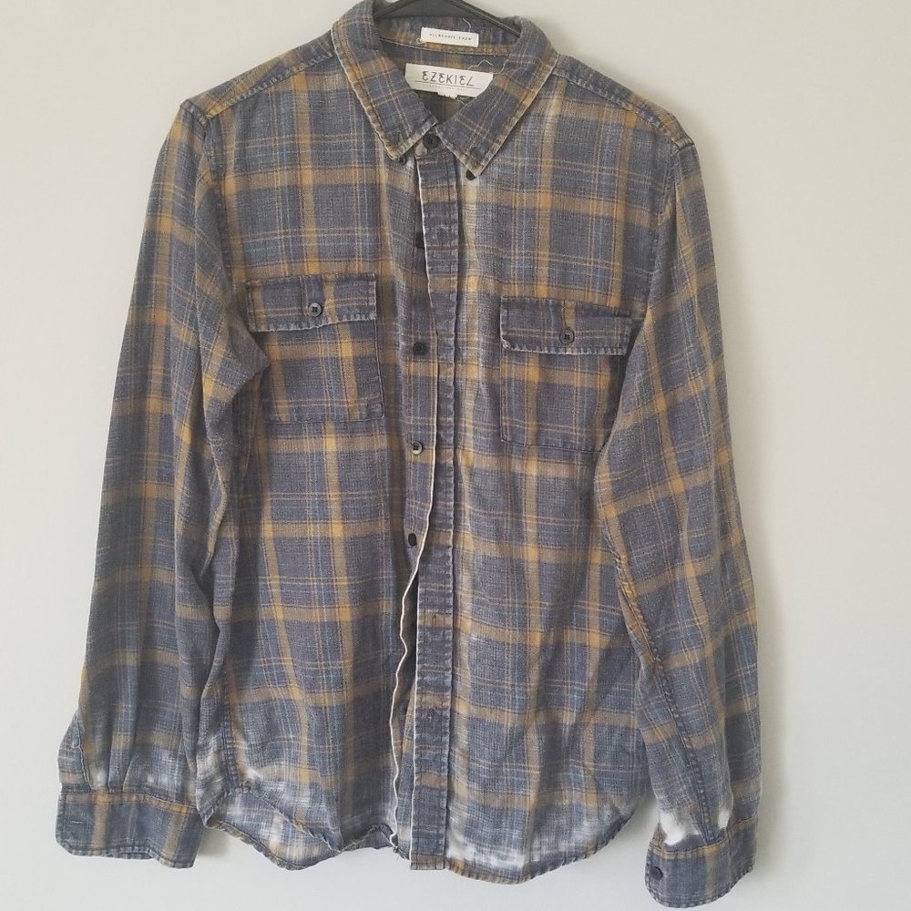Ezekiel Distressed Button-Down Shirt